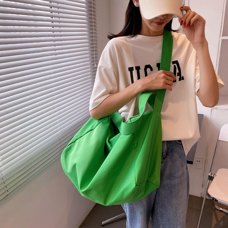 Christmas Gift Large Capacity Nylon Big Shoulder Bag for Women 2021 Fashion Summer Travel Trends Handbags Green Good Quality