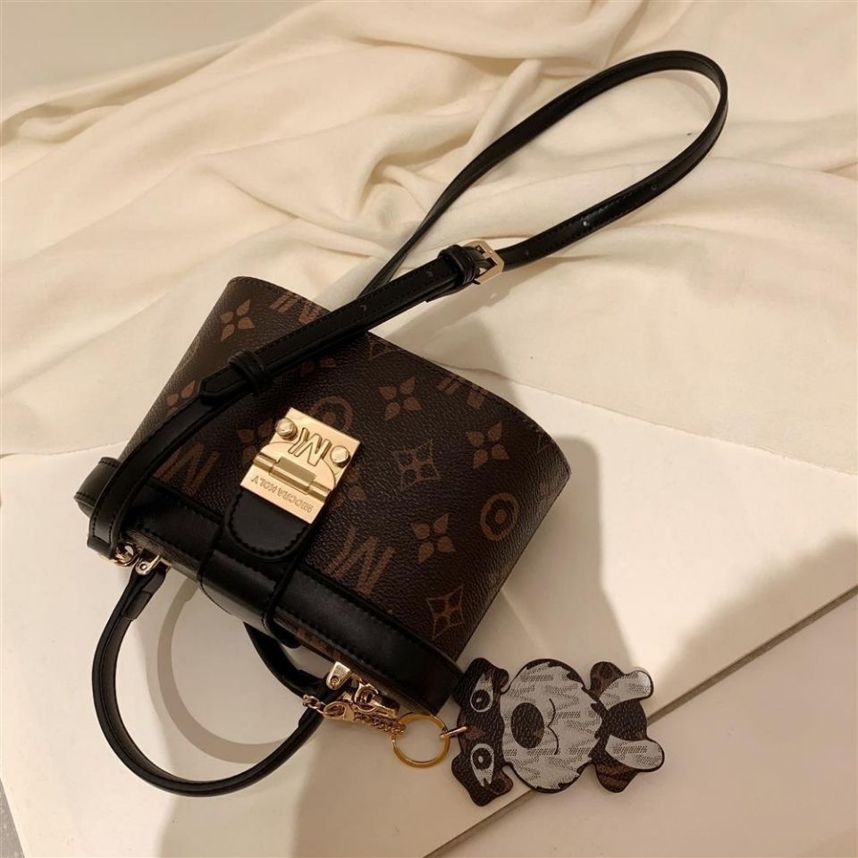 Christmas Gift Genuine Leather Bucket Bag For Women 2021 Fashion Single Shoulder Messenger Handbags Ladies Purses and Handbags Louis Brand Sac