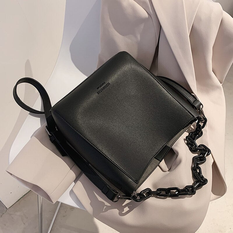 Back to College Elegant Female Chain Tote Bucket bag 2020 New High quality PU Leather Women's Designer Handbag Vintage Shoulder Messenger Bag