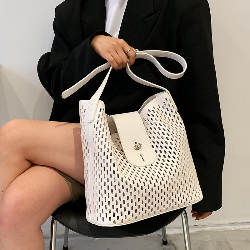 Vvsha Hollow white messenger bag female bag soft leather 2-piece set shoulder bag beach bag 2022 summer new handbag simple bucket bag