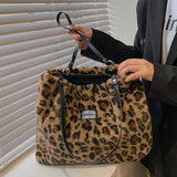 Women Leopard Large High Capacity Totes Soft FAUX Fur Bucket Bags High Quality Loadies Bag Elegant 2021 Winter Cute Tote Bag