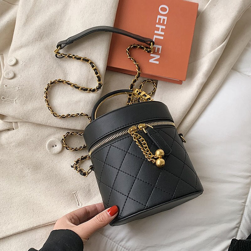 Elegant Female Tote Flip Round shape 2021 Fashion New High Quality PU Leather Women Designer Handbag Lock Shoulder Messenger Bag