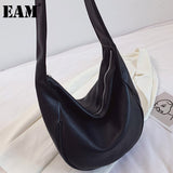 Christmas Gift [EAM] High Capacity PU Leather Crossbody Dumplings Bags For Women 2021 Summer Fashion Shoulder Handbags Female Travel Bag HN101