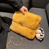 с доставкой Small Soft Faux Fur Shoulder Bags for Women 2021 Winter Simple Solid Color Lock Fashion Luxury Handbags and Purses