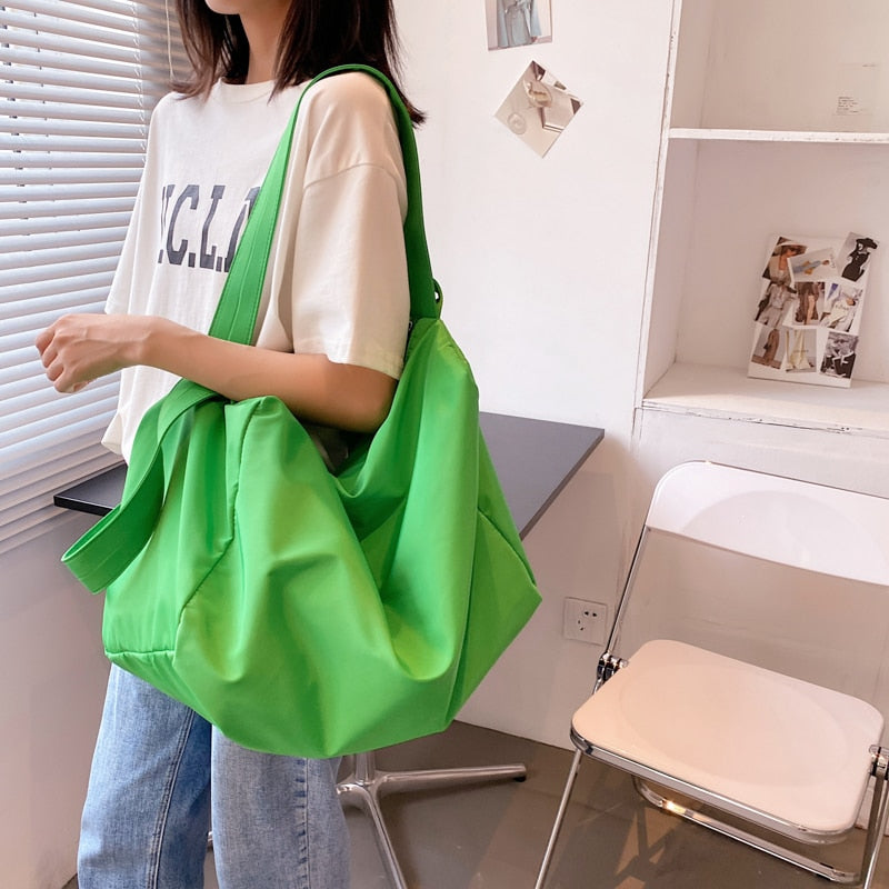 Christmas Gift Large Capacity Nylon Big Shoulder Bag for Women 2021 Fashion Summer Travel Trends Handbags Green Good Quality