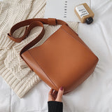 High Capacity Solid Color PU Leather Crossbody Bags For Women 2021 Bucket Bags Ladies Handbags With Wide Belt Travel Handbags