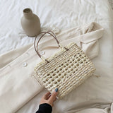 Simple Straw Handbag for Girls Summer Beach Travel Hand Bag Half Moon Hand Woven Rattan Handbags Handle Bags