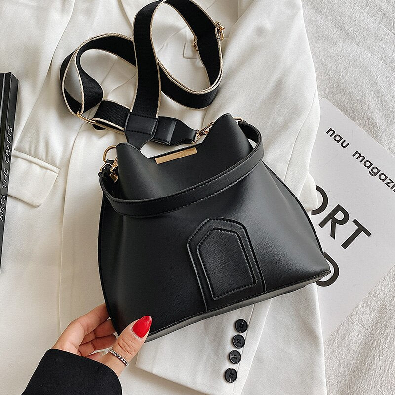 Luxury Brand Small PU Leather Bucket Shoulder Crossbody Bag for Women 2021 Winter Good Quality Trends Handbag and Purses