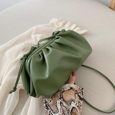 Vvsha Elegant Female Pleated Cloud bag 2022 New High-quality PU Leather Women's Designer Handbag Thick Chain Shoulder Bags Armpit bag
