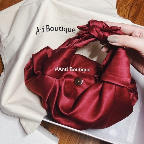 Cloud-wrapped Soft Leather Madame Silk satin Bag Single Shoulder Slant Dumpling Bag Handbag Day Clutches Bags 2020 purse