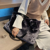 Christmas Gift DORANMI Soft Fur Big Totes Bags For Women 2020 New Winter Fur Shoulder Bag Female Handbags Casual Tote Handbag Bolsos Mujer B013