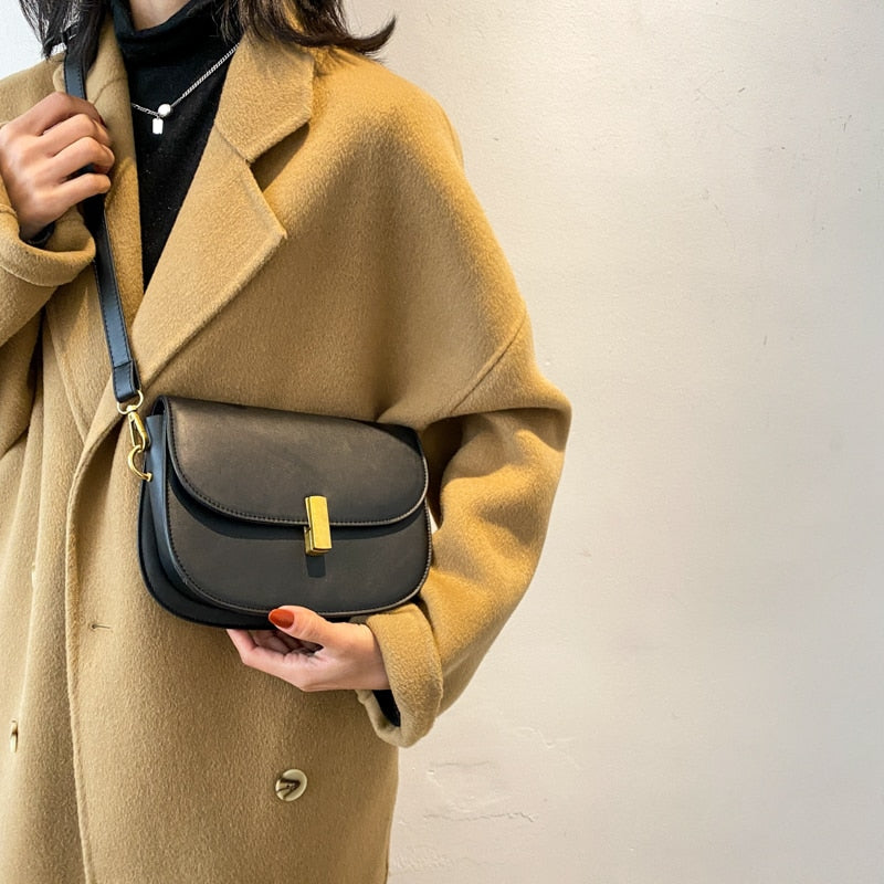 Vvsha Ladies simple casual saddle bag luxury designer handbag fashion lady bag messenger bag casual small bag shoulder bag wallet