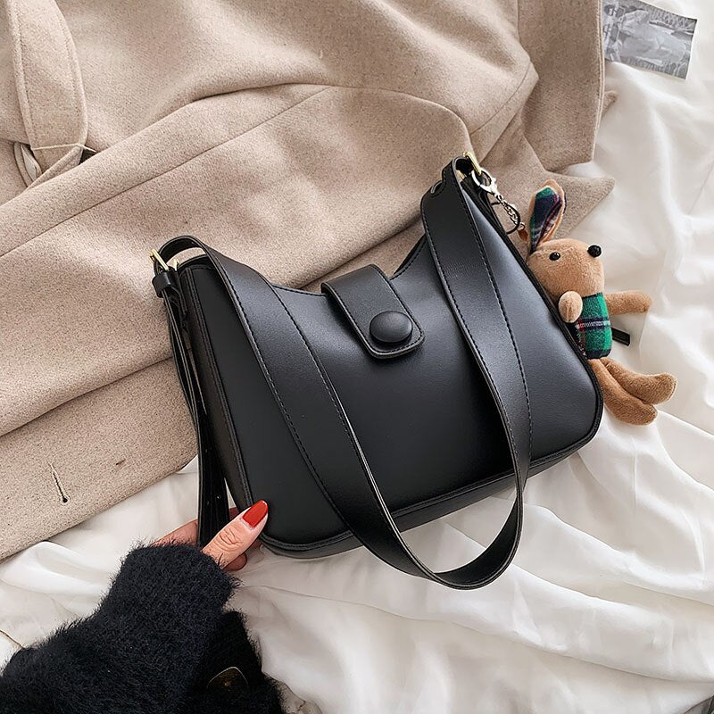 Black Solid Leather Handbag