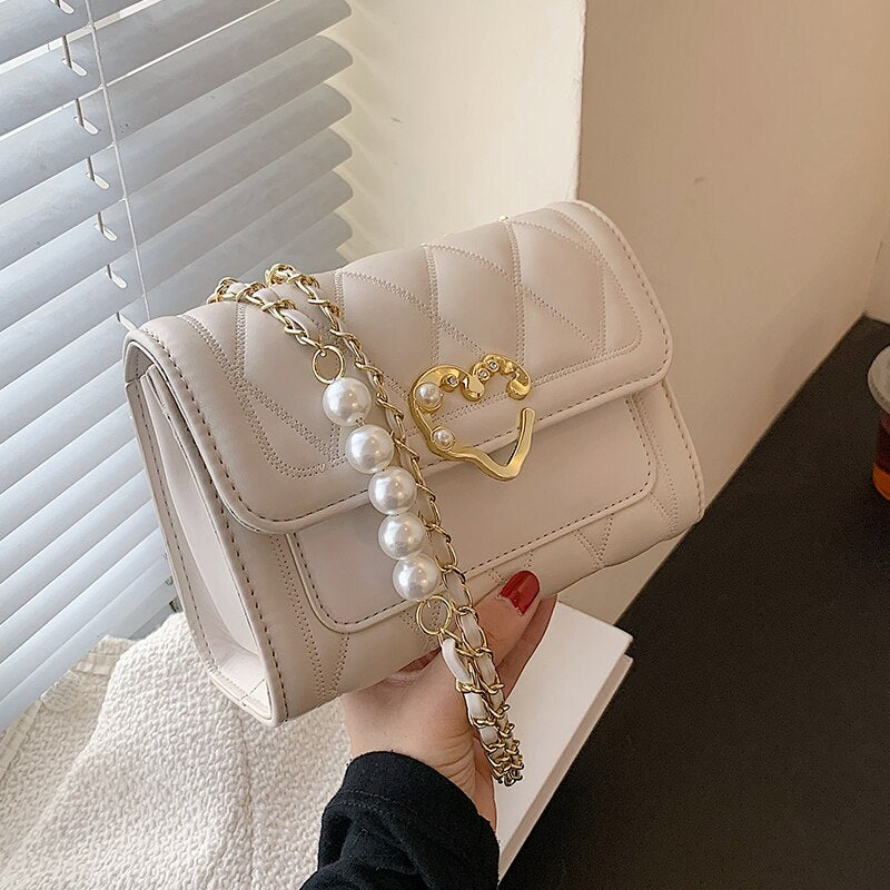 Love lock Tote bag 2021 Fashion New High Quality Patent Leather Women Designer Handbag Lingge pearl Chain Shoulder Messenger Bag