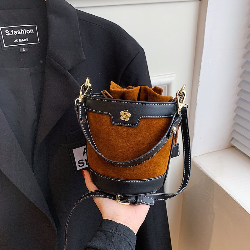 Ladies frosted small bag fashion bucket bag trend brand casual small handbag mini mobile phone bag new style messenger bag