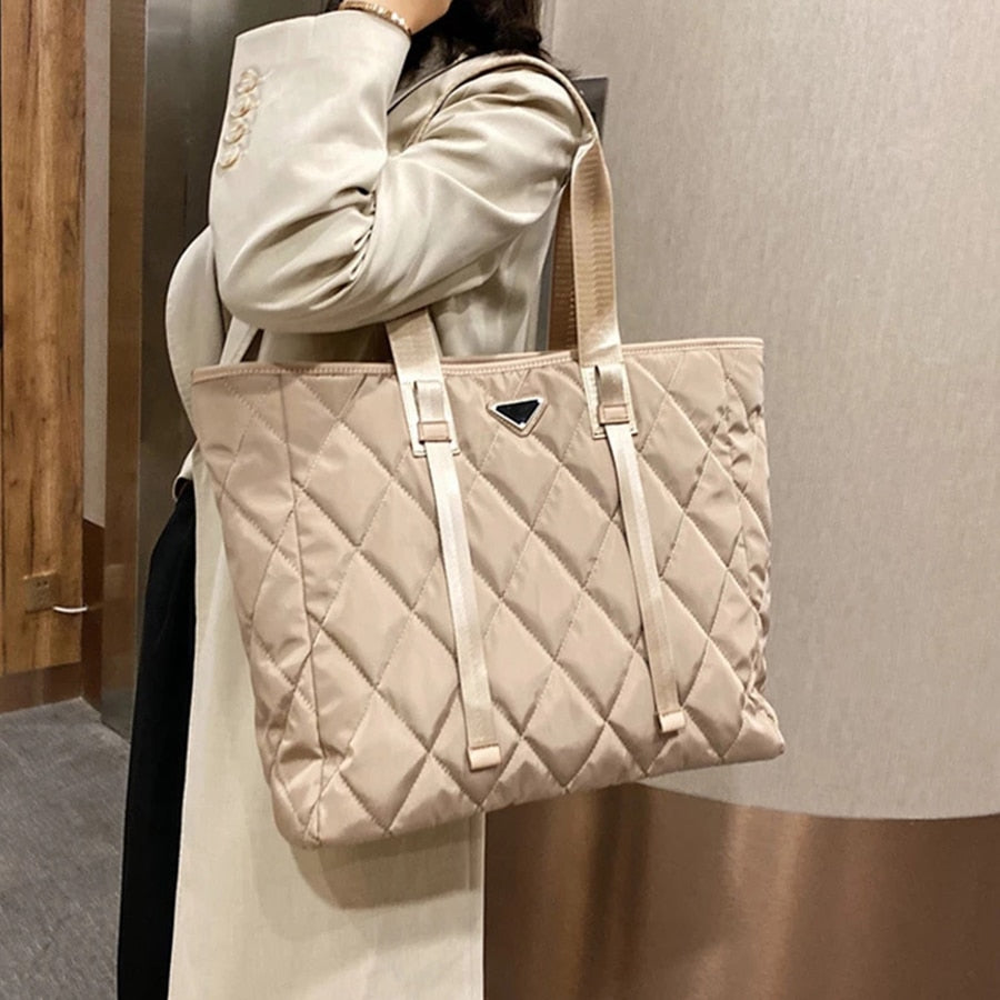 Christmas Gift Brand Designer Large Capacity Tote Bags Women's Shoulder Bag 2020 Winter New Big Shopper Bag Handbags High Quality Nylon Purses